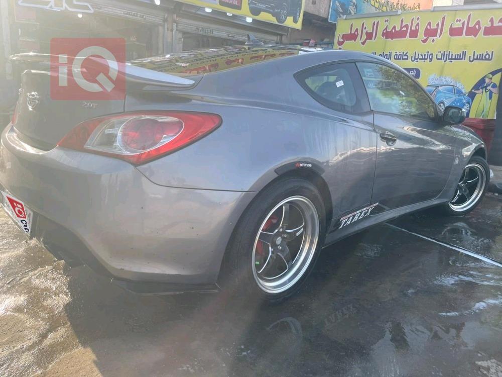 هيونداي جينيسيس كوبيه